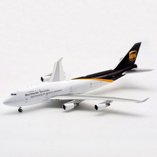 1:200 INF200 UPS Boeing 747-400 N578UP With Stand 